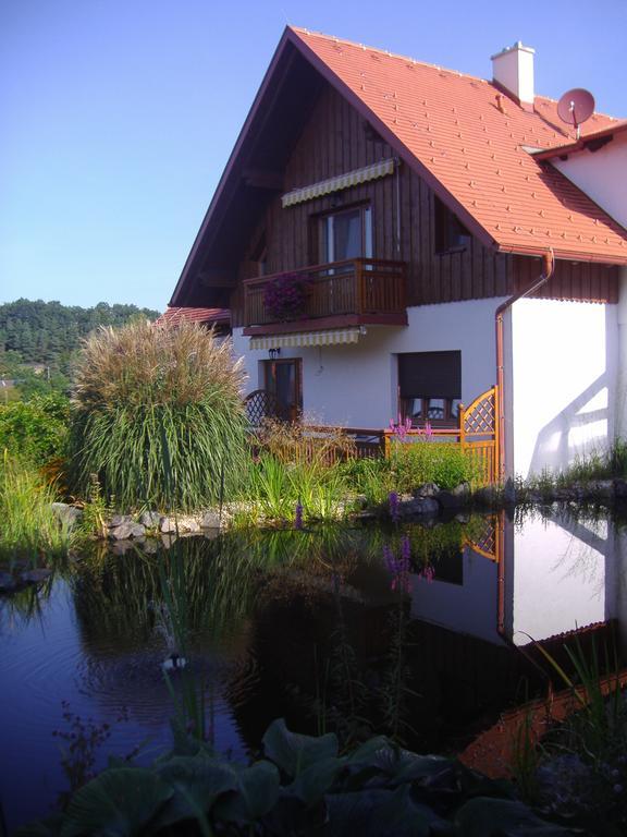 Hotel Garni Huegellandhof Neuhaus am Klausenbach Exterior foto